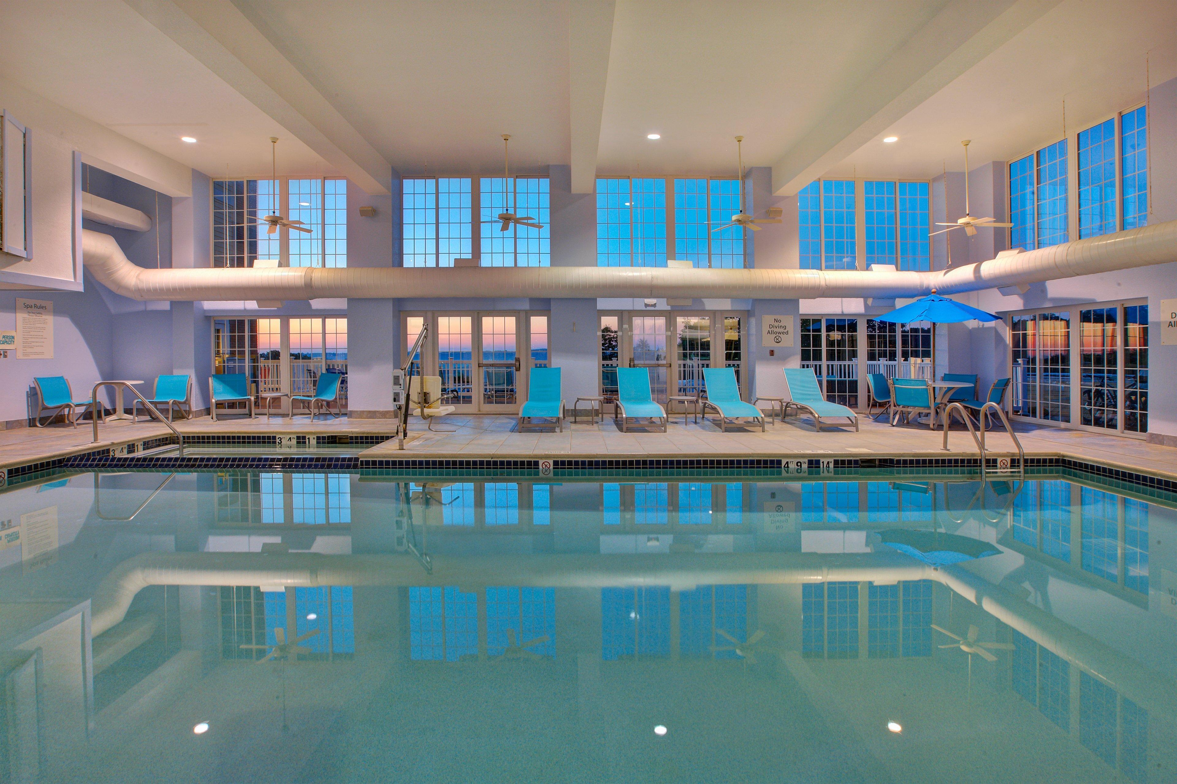 Holiday Inn Express Hotel & Suites Petoskey By Ihg מראה חיצוני תמונה