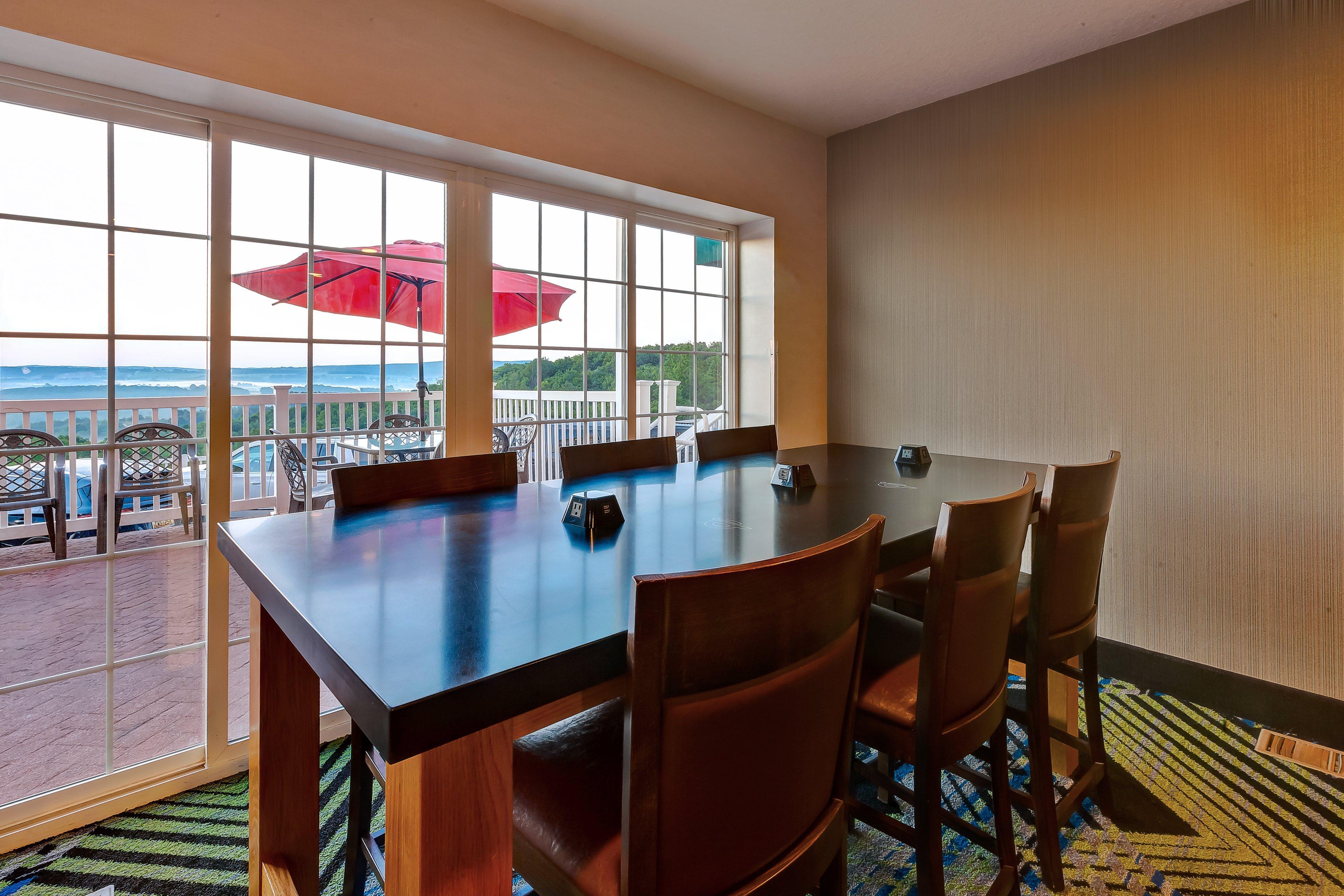 Holiday Inn Express Hotel & Suites Petoskey By Ihg מראה חיצוני תמונה