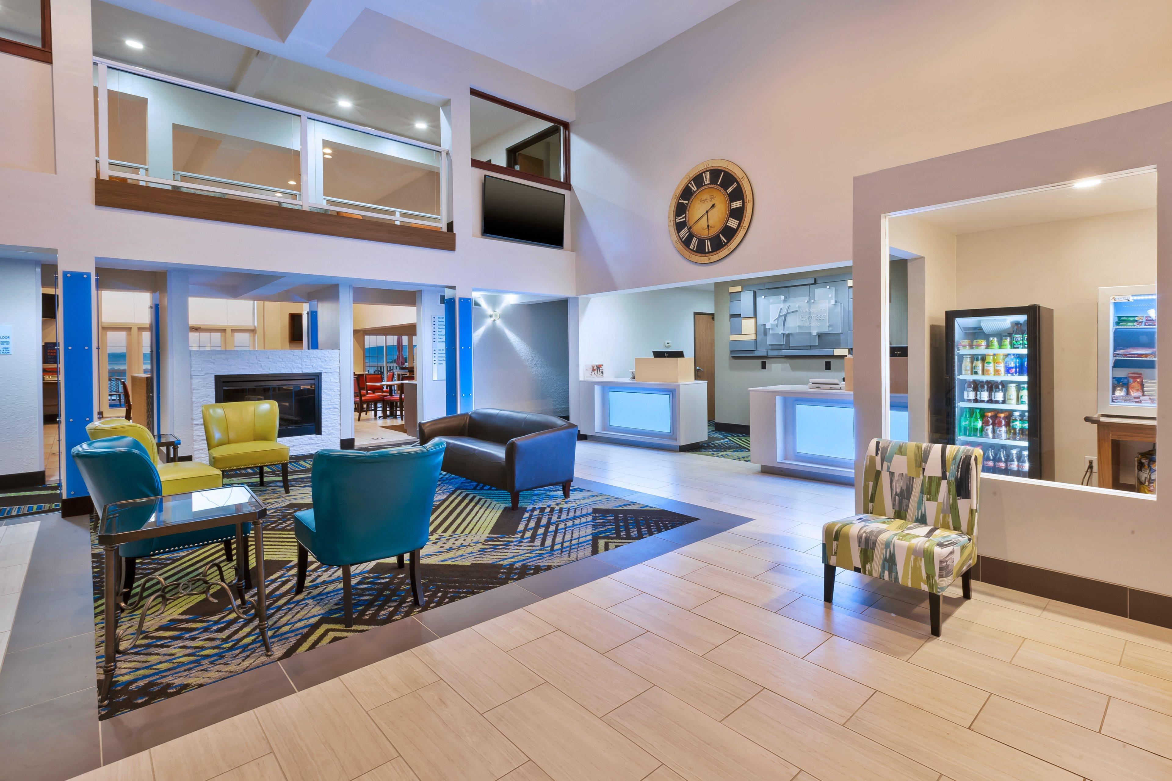 Holiday Inn Express Hotel & Suites Petoskey By Ihg מראה חיצוני תמונה