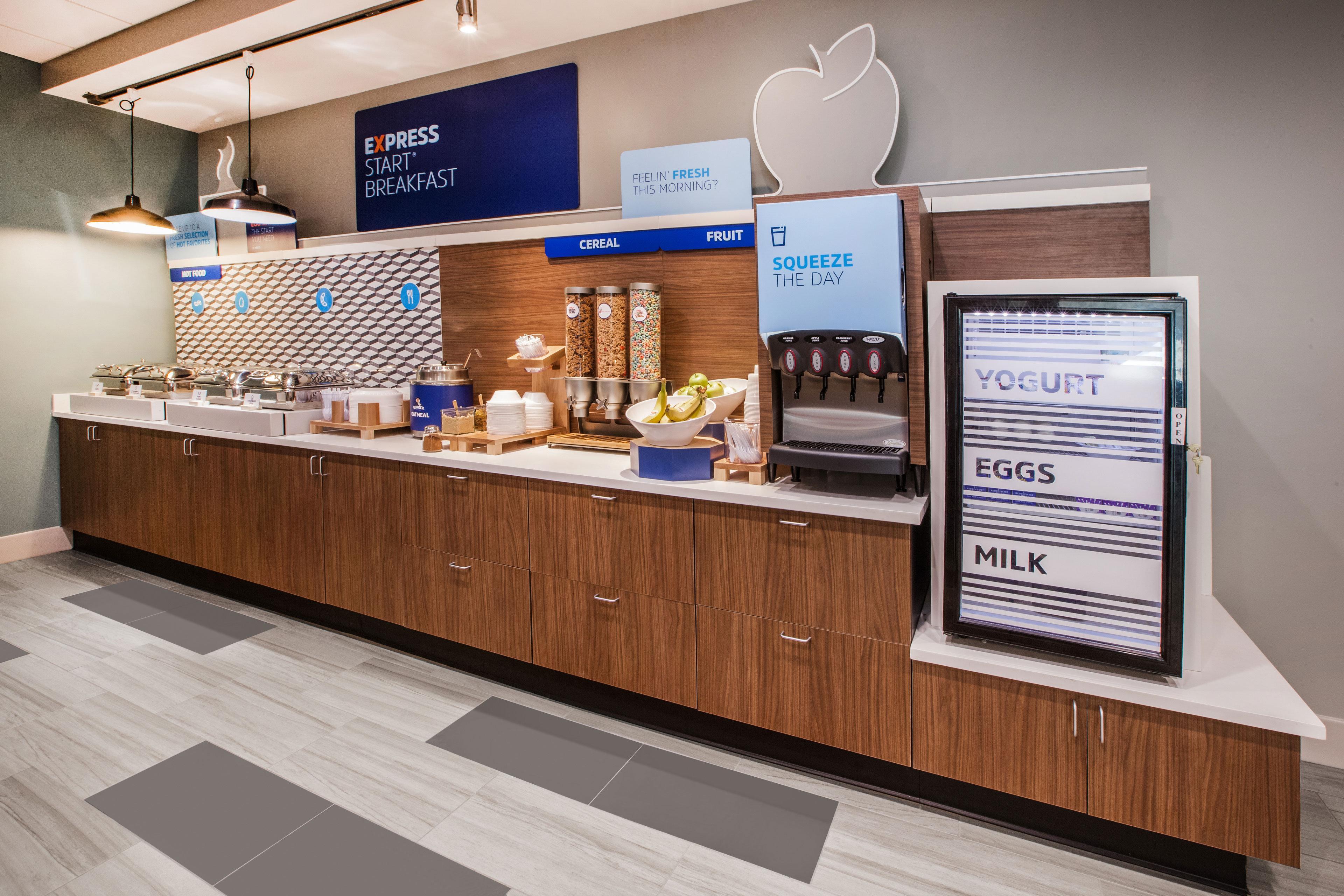 Holiday Inn Express Hotel & Suites Petoskey By Ihg מראה חיצוני תמונה