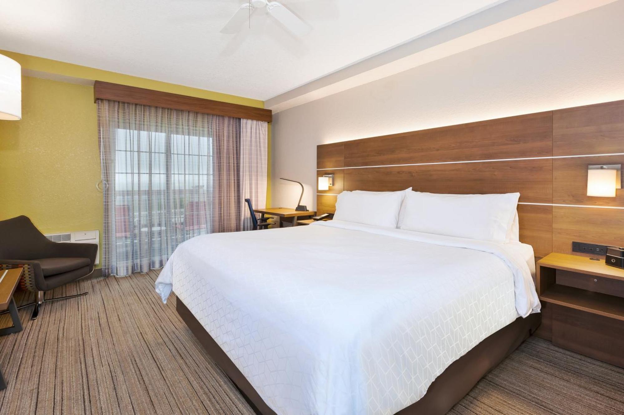 Holiday Inn Express Hotel & Suites Petoskey By Ihg מראה חיצוני תמונה